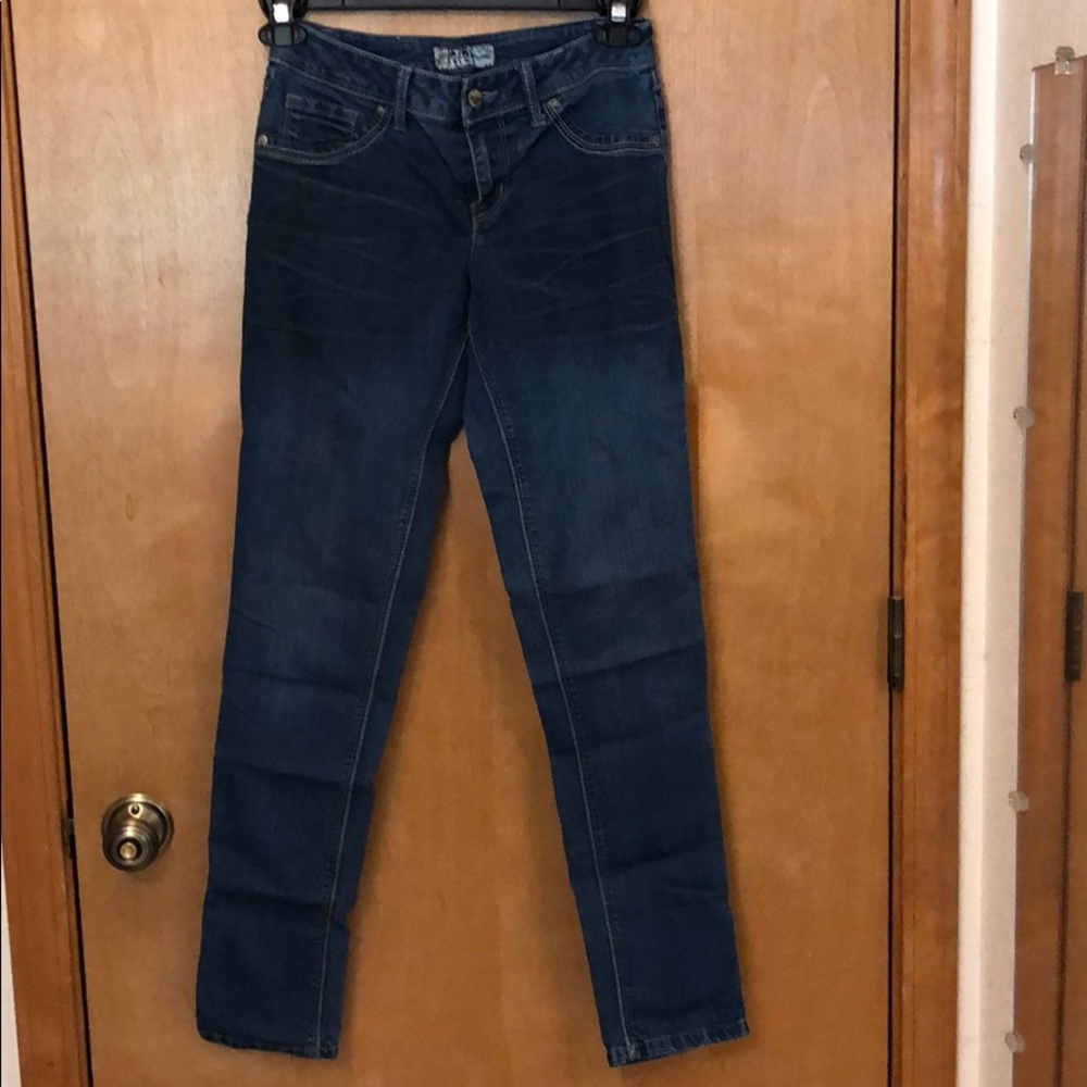 17 / 21 Exclusive Denim Jeans